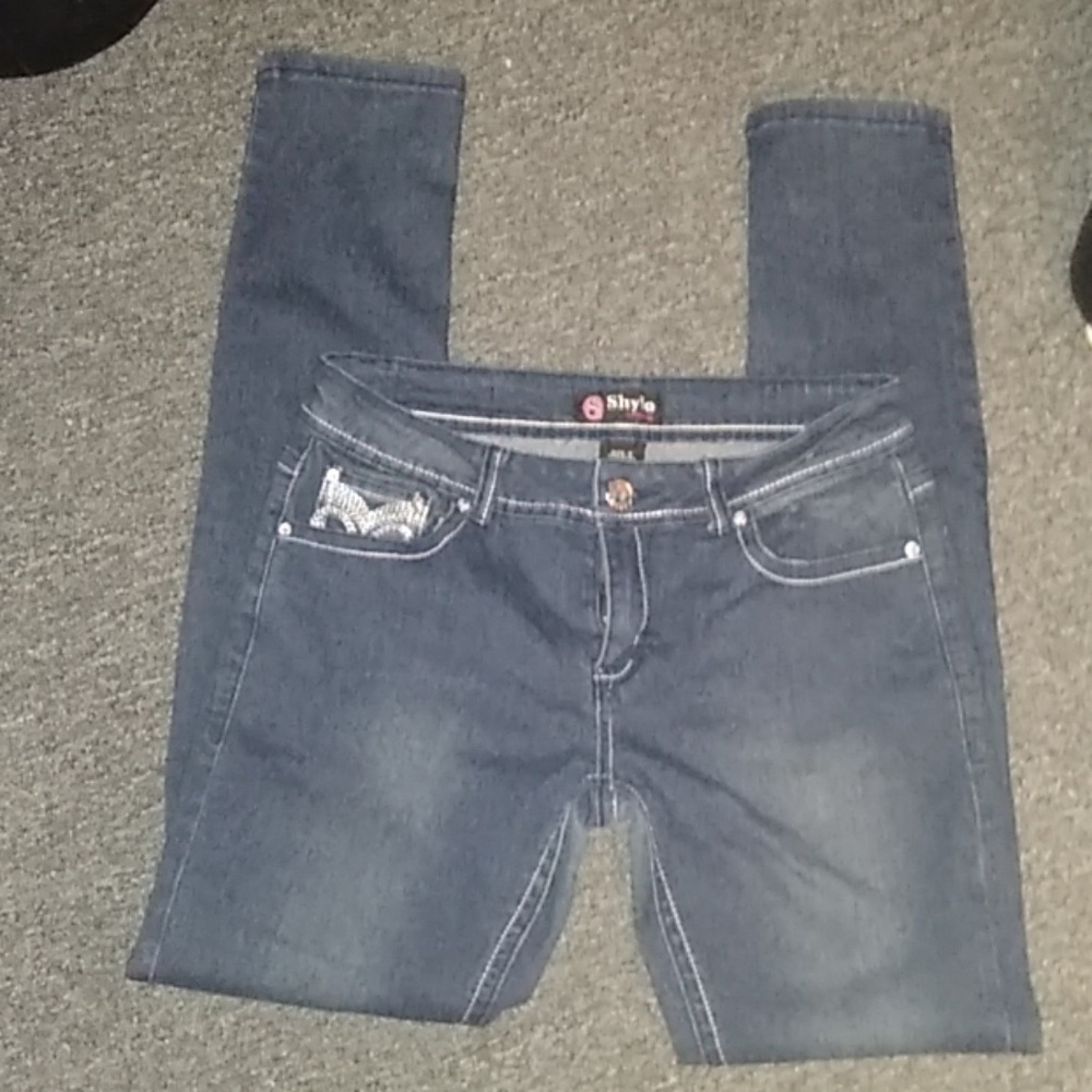 Shylo sz, 9 ladies skinny jeans.